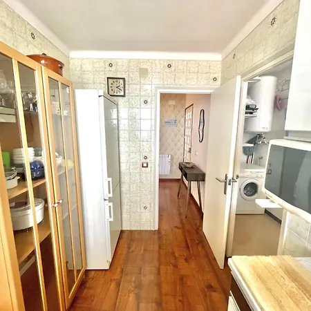Apartment Marineu