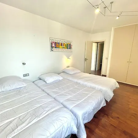 Marineu Apartment