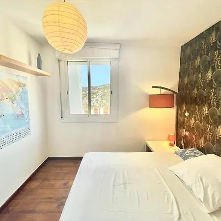 Marineu Apartment *