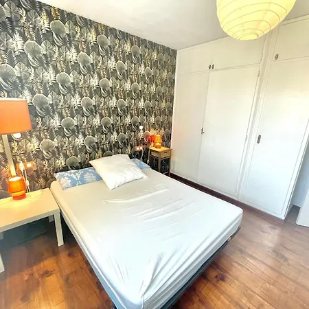 Apartment Marineu *